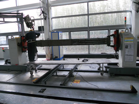 動(dòng)臂焊接變位機(jī)工裝